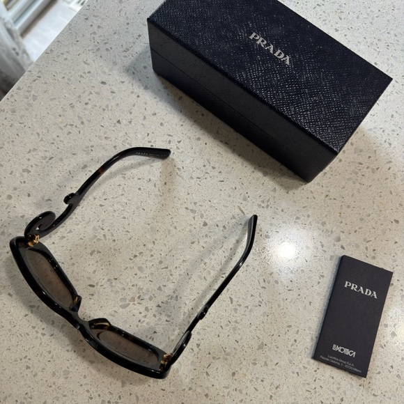 Prada Sunglasses Baroque Swirl Brown Square - Picture 4 of 5